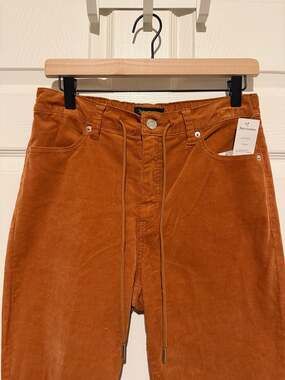 Juicy Couture Newport Skinny Corduroy Pants in Ginger